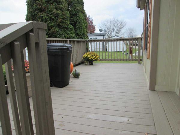 Deerfield Estates 25039 DeerCreek DrFlat Rock, MI 48134