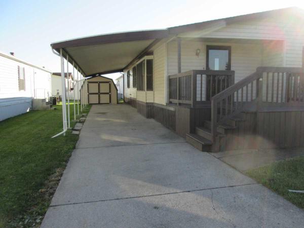 Deerfield Estates 25127 Mohawk DriveFlat Rock, MI 48134