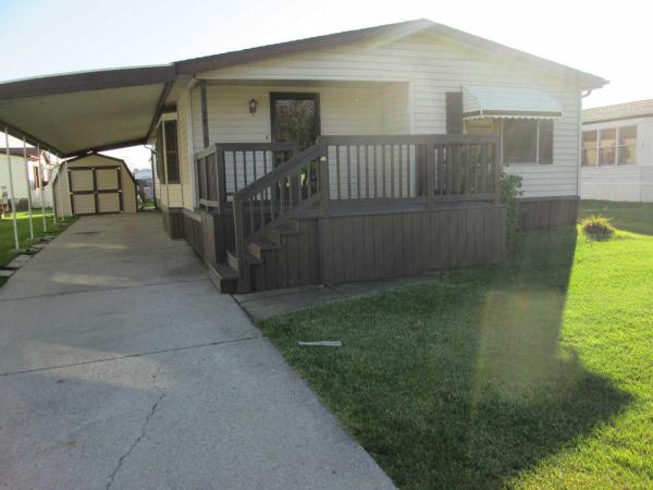 Deerfield Estates 25127 Mohawk DriveFlat Rock, MI 48134