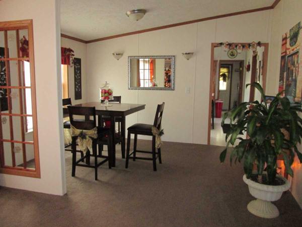 Deerfield Estates 25412 Frontier CircleFlat Rock, MI 48134