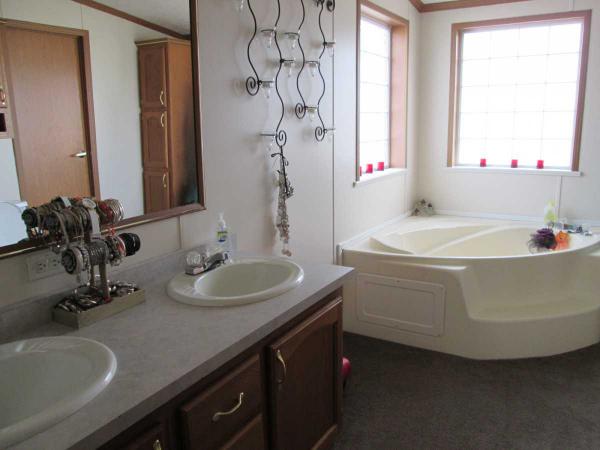 Deerfield Estates 25412 Frontier CircleFlat Rock, MI 48134