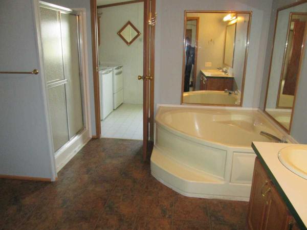 Deerfield Estates 25218 Caynon CircleFlat Rock, MI 48134