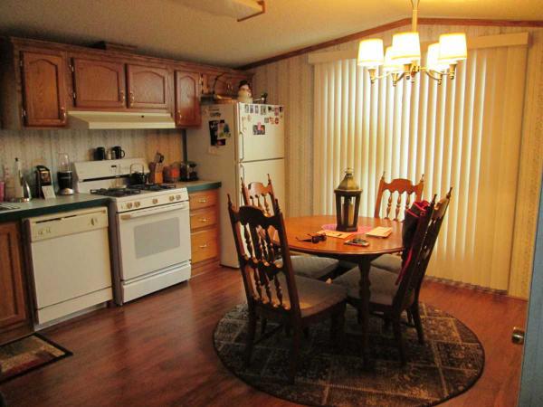 Deerfield Estates 24060 Deercreek DrFlat Rock, MI 48134