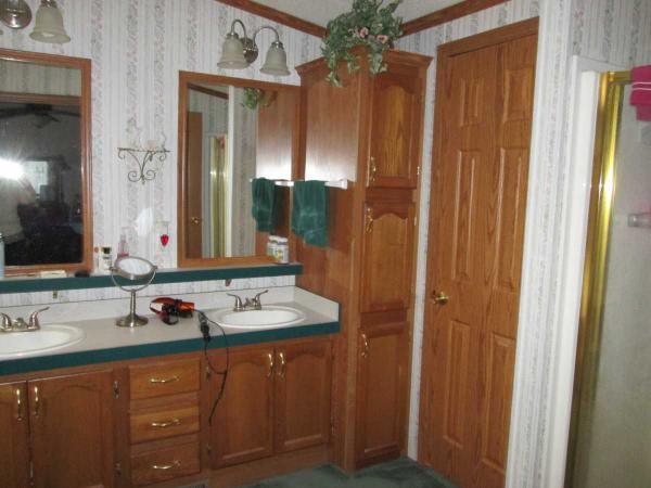 Deerfield Estates 24060 Deercreek DrFlat Rock, MI 48134