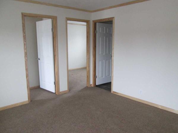 Deerfield Estates 25344 S Aztec CircleFlat Rock, MI 48134