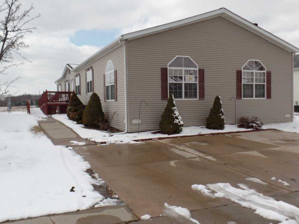 Tanglewood Village 25802 ConneryFlat Rock, MI 48134
