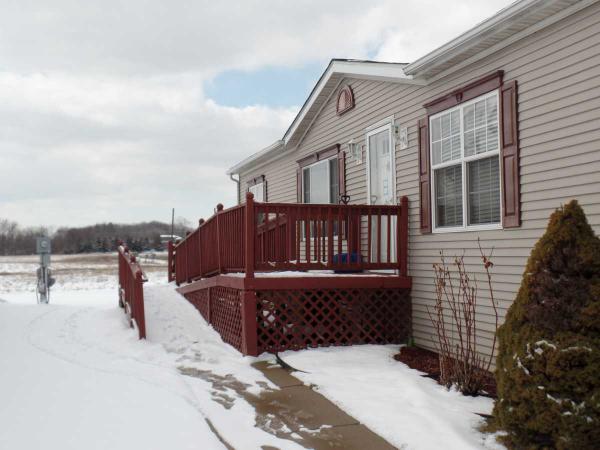 Tanglewood Village 25802 ConneryFlat Rock, MI 48134