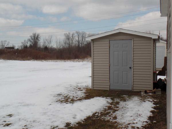 Tanglewood Village 25802 ConneryFlat Rock, MI 48134