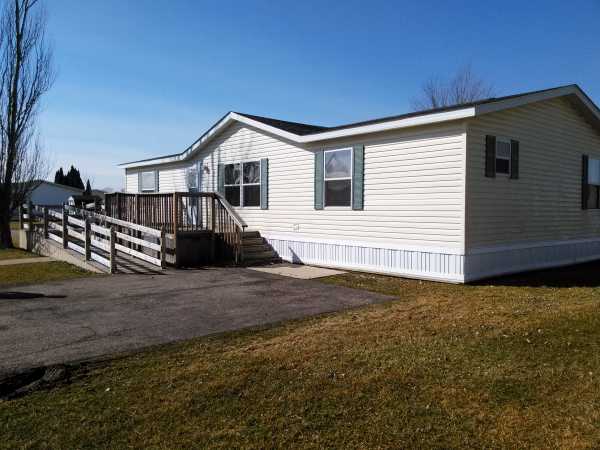 Country Meadows 29306 BirchFlat Rock, MI 48134