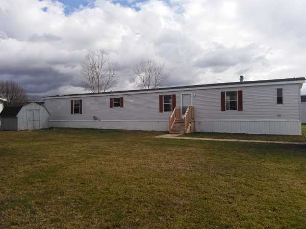Country Meadows 29320 MapleFlat Rock, MI 48134