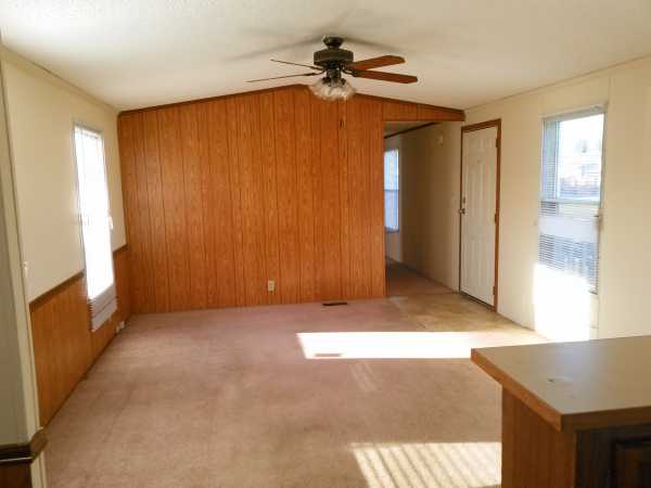 Country Meadows 29320 MapleFlat Rock, MI 48134