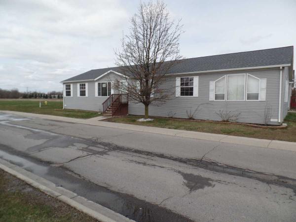 Tanglewood Village 25930 ConneryFlat Rock, MI 48134