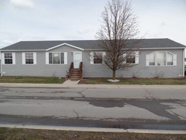 Tanglewood Village 25930 ConneryFlat Rock, MI 48134