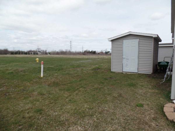 Tanglewood Village 25930 ConneryFlat Rock, MI 48134
