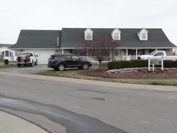 Tanglewood Village 25930 ConneryFlat Rock, MI 48134