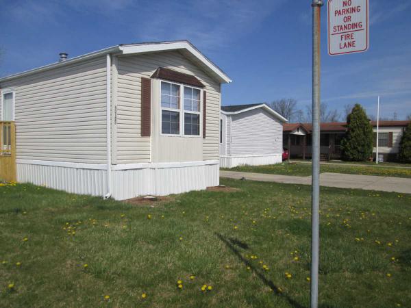 Deerfield Estates 26186 W CherokeeFlat Rock, MI 48134