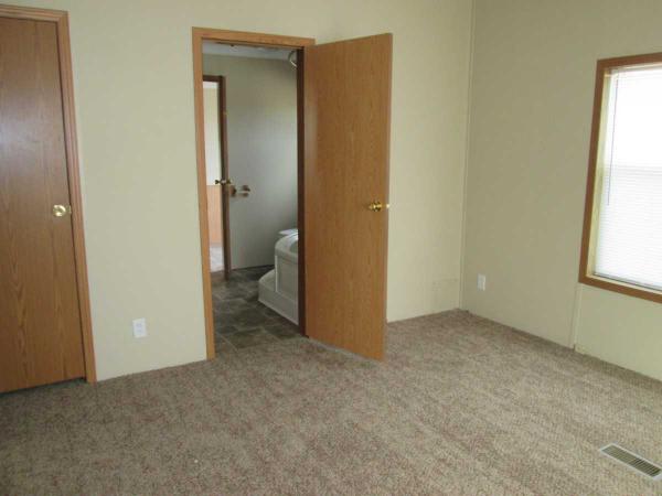 Deerfield Estates 26768 Pawnee CTFlat Rock, MI 48134