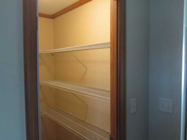 Country Meadows 28583 ParkviewFlat Rock, MI 48134
