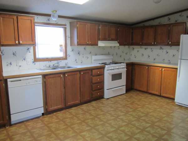 Country Meadows 28357 SycamoreFlat Rock, MI 48134