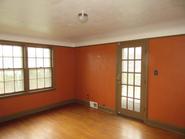 5842 Edgewood BlvdMonroe, MI, 48161Monroe County
