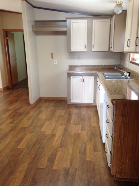 Oakridge Estates 450 Pinecone TrMonroe, MI 48161