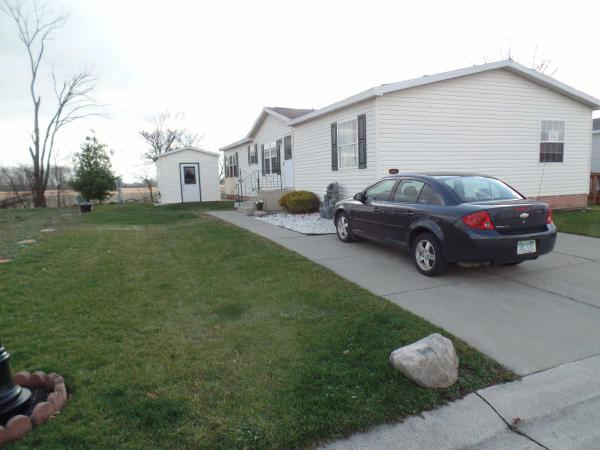 Frenchtown Villa / Elizabeth Woods 1898 Laurel St.Newport, MI 48166