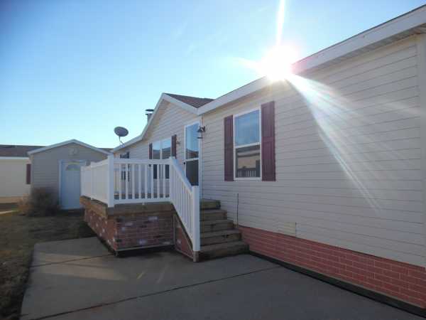 Frenchtown Villa / Elizabeth Woods 1870 Magnolia St.Newport, MI 48166