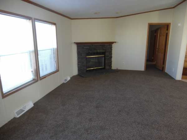 Frenchtown Villa / Elizabeth Woods 1870 Magnolia St.Newport, MI 48166