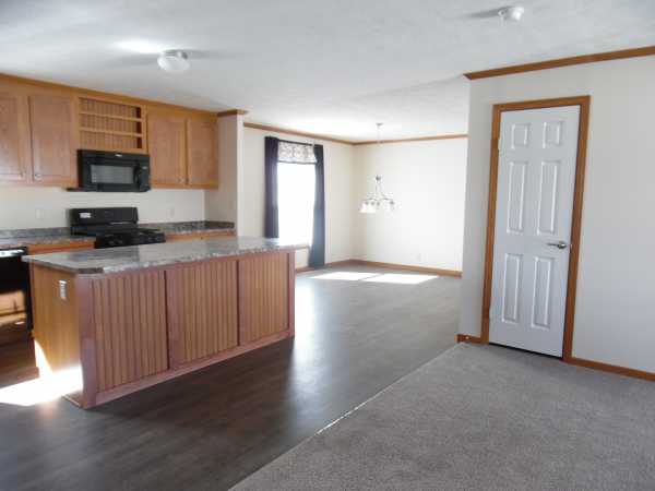 Frenchtown Villa / Elizabeth Woods 1922 Laurel St.Newport, MI 48166