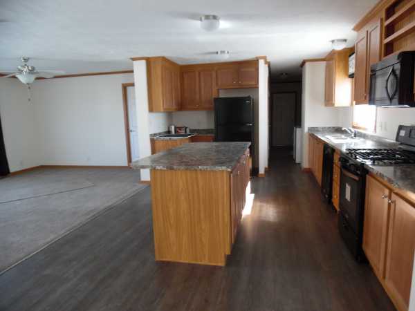 Frenchtown Villa / Elizabeth Woods 1922 Laurel St.Newport, MI 48166