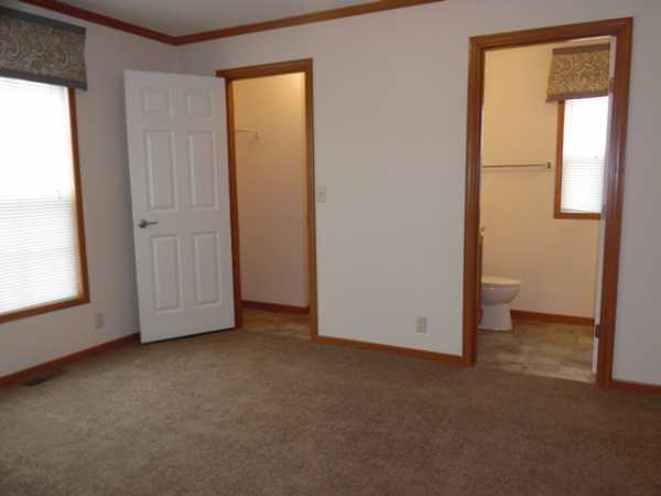 Frenchtown Villa / Elizabeth Woods 1288 Henri St.Newport, MI 48166