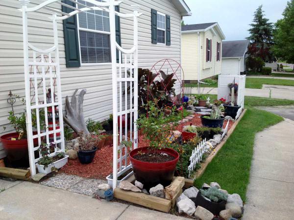 Northville Crossing 9966 Briarcliff CourtNorthville, MI 48167