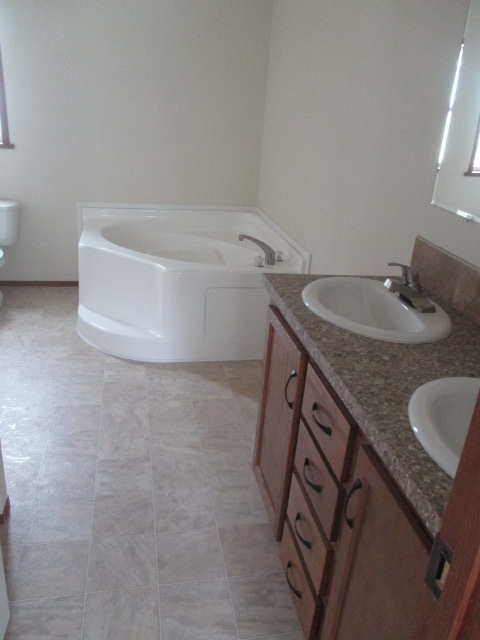 Plymouth Hills 50654 Van BurenPlymouth, MI 48170