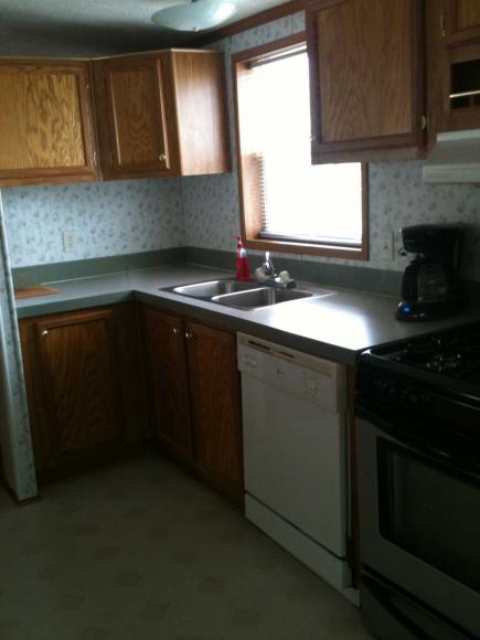 Meadowlands 19531 RoselawnGibraltar, MI 48173