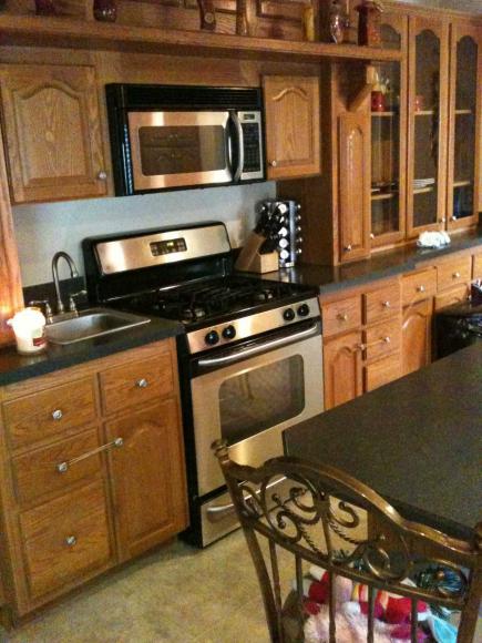 Meadowlands 29464 Oakhill CourtGibraltar, MI 48173