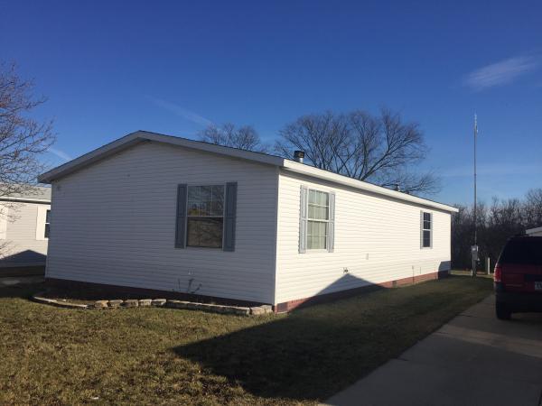 Meadowlands 29151 hidden riverGibraltar, MI 48173