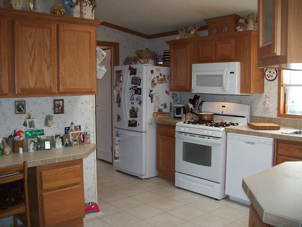 Huron Estates 28006 Charlemagne, #90Romulus, MI 48174