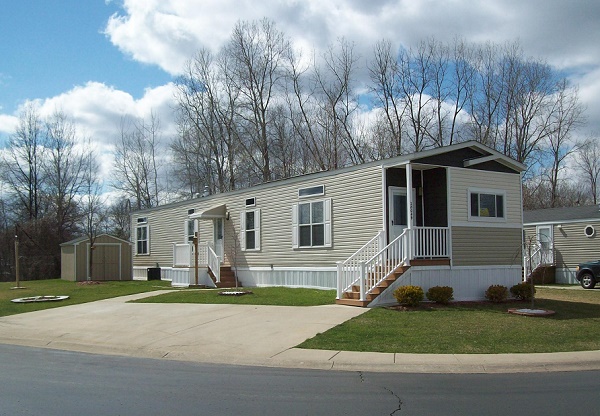 Huron Estates 28049 Charlemagne, #X25Romulus, MI 48174