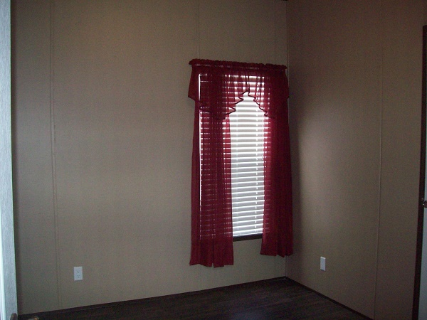 Huron Estates 28049 Charlemagne, #X25Romulus, MI 48174