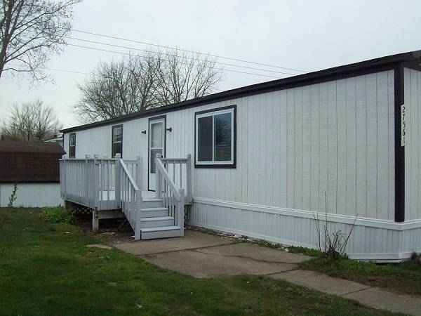 Huron Estates 27561 Moulon Rouge Dr., #599Romulus, MI 48174