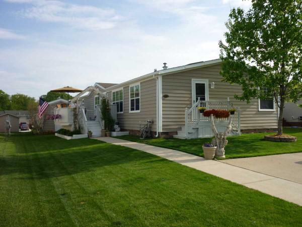 Woodland Ridge 11776 Riverwood CtSouth Lyon, MI 48178