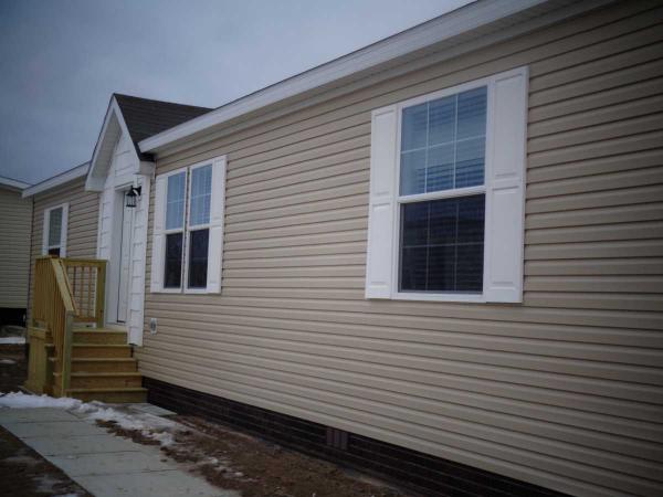 Woodland Ridge 11200 Spring Arbor CourtSouth Lyon, MI 48178