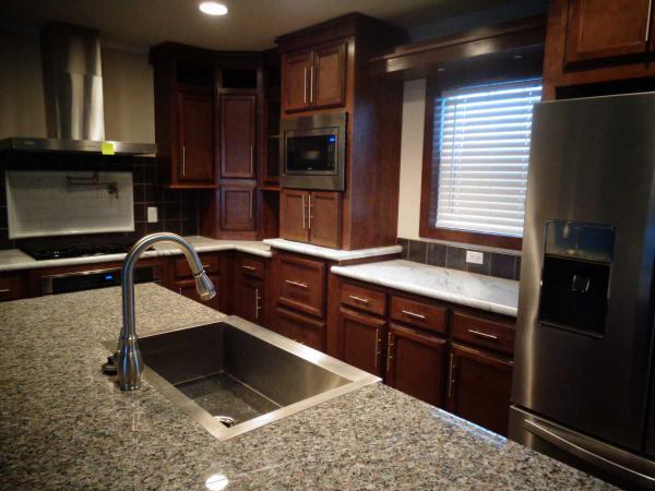 Woodland Ridge 11200 Spring Arbor CourtSouth Lyon, MI 48178