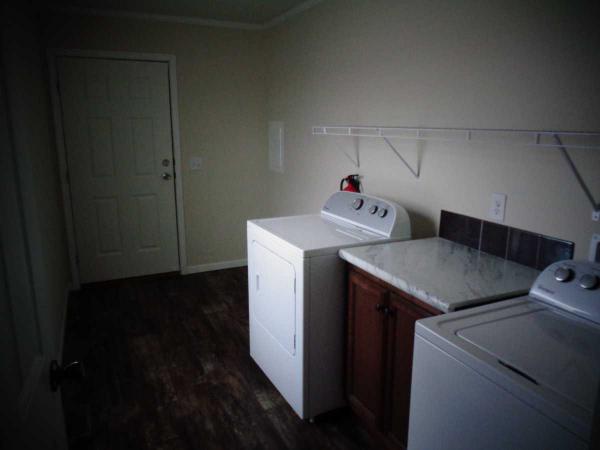 Woodland Ridge 11200 Spring Arbor CourtSouth Lyon, MI 48178