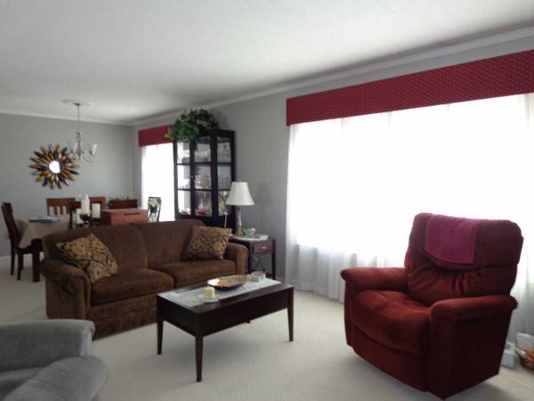Woodland Ridge 11186 Chestnut Hill Ct.South Lyon, MI 48178