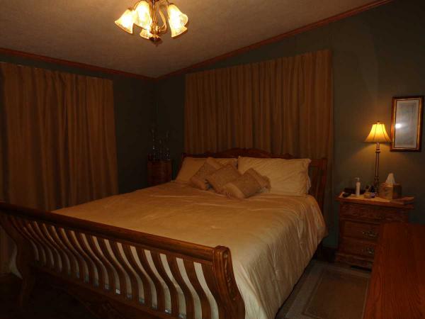 Woodland Ridge 11089 StoneyRiver Ct.South Lyon, MI 48178