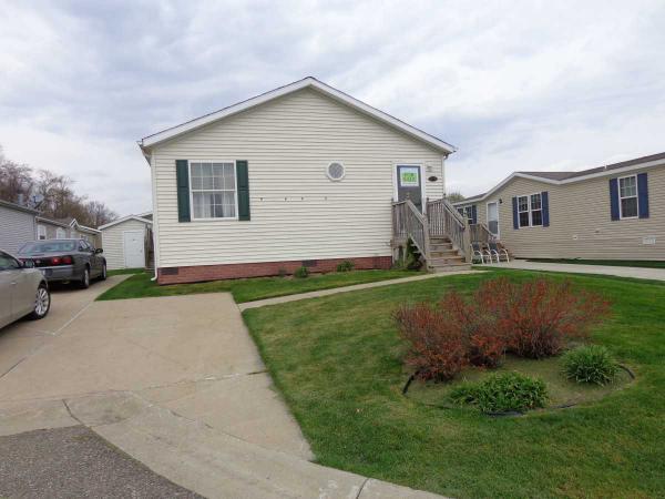 Woodland Ridge 11759 Village Pines Ct.South Lyon, MI 48178