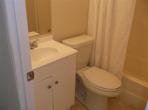 Sherwood Village 41275 Old Michigan Ave., #79Canton, MI 48188