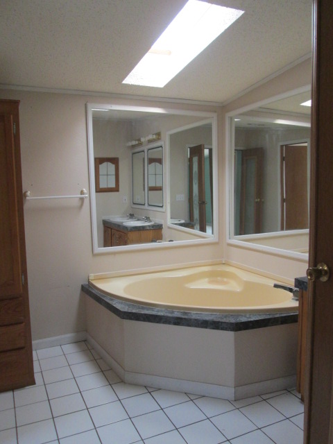 Coventry Woods 141 BelmontWhitmore Lake, MI 48189