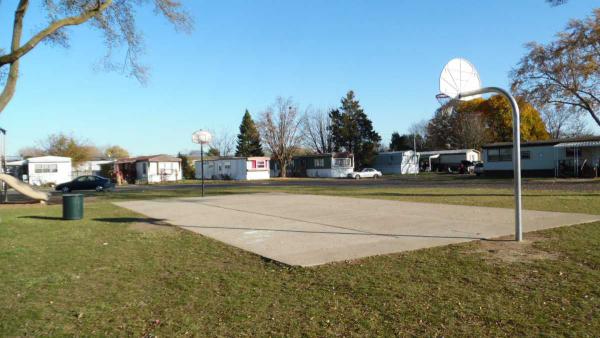 Timberland Mobile Home Park 3375 E Michigan Ave 5Ypsilanti, MI 48198